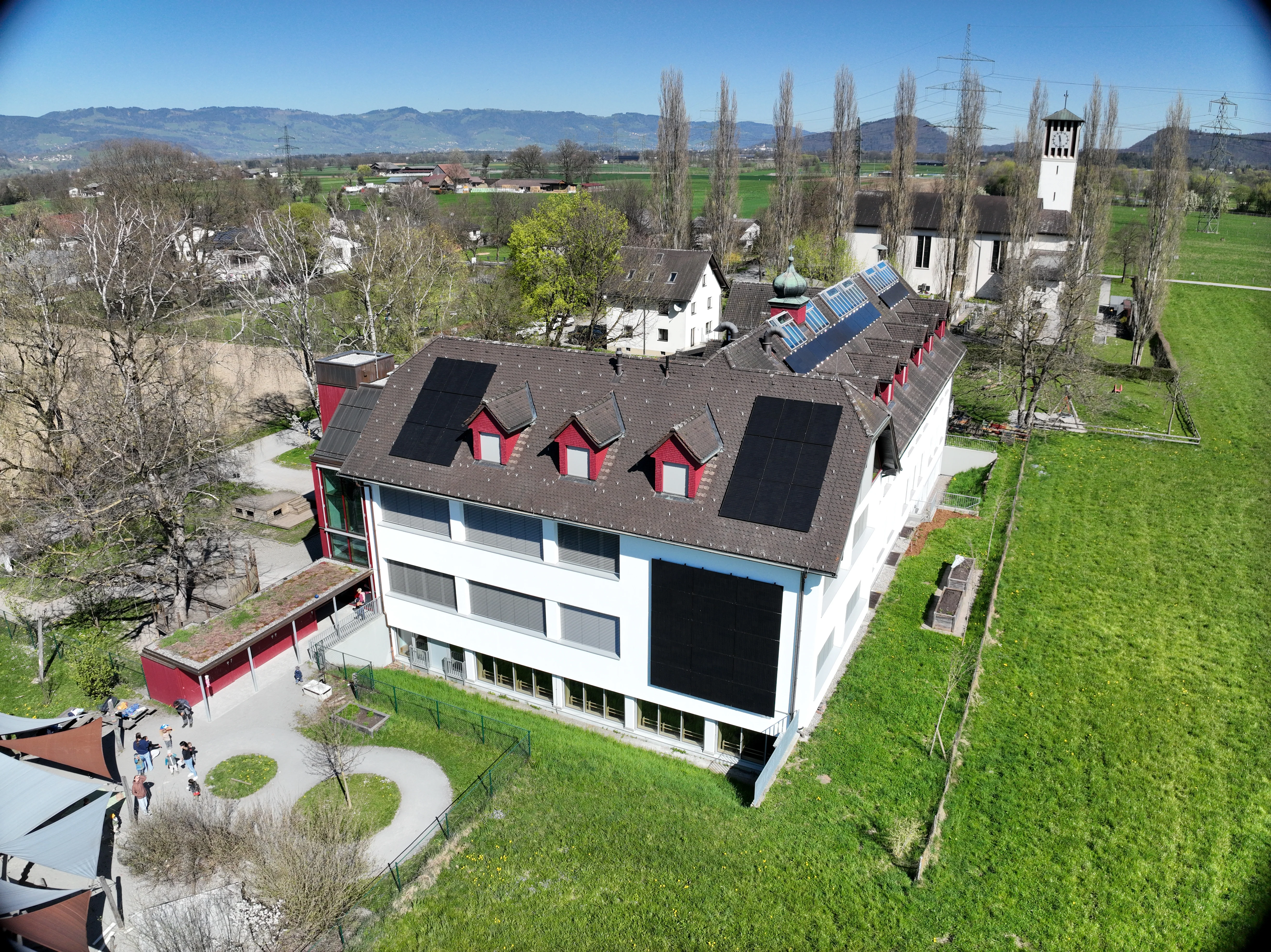MO Energy Systems PV-Concrete Fassadenset 10cm Dämmung, vertikaler Aufbau, Modul mit 30 mm Rahmen - Image 4