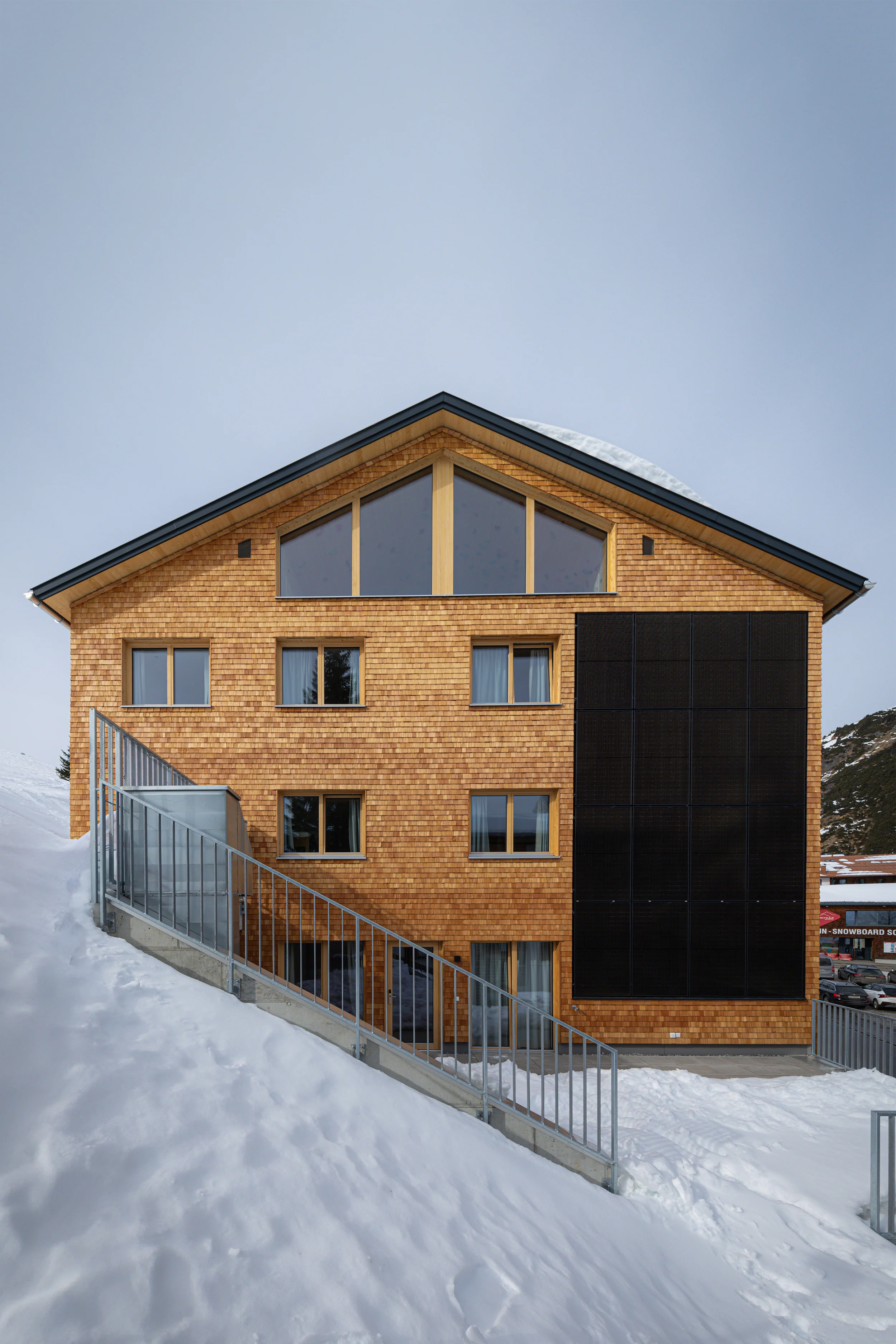 MO Energy Systems PV-Rail Fassadenset, vertikaler Aufbau, Modul mit 30 mm Rahmen - Image 5