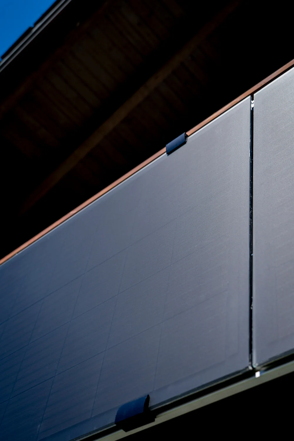 MO Energy Systems PV-Rail Fassadenset, horizontaler Aufbau, rahmenloses Modul - Image 4